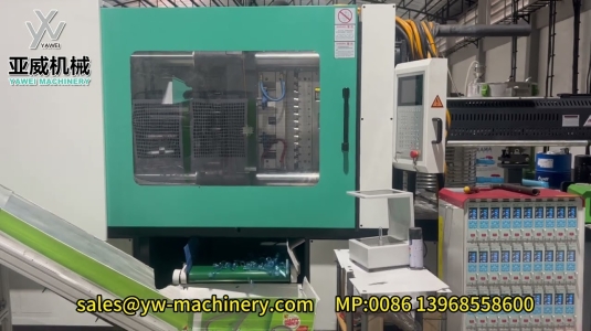 ระบบฉีดขึ้นรูปพรีฟอร์ม 320T สำหรับแม่พิมพ์พรีฟอร์ม 72 ช่อง น้ำหนัก 13.6 กรัม 2925 จาก Yawei Machinery